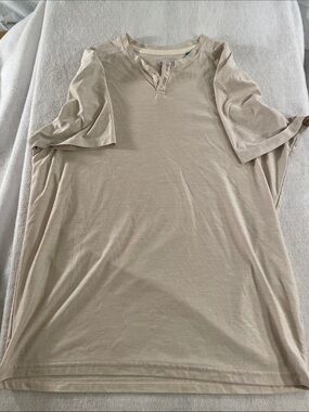 Men's Short Sleeve Henley Tee in Light Beige
